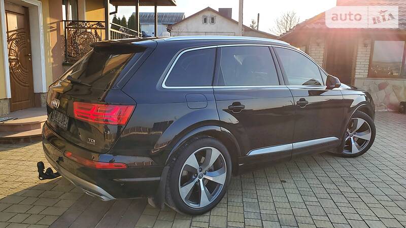 Позашляховик / Кросовер Audi Q7 2015 в Тернополі