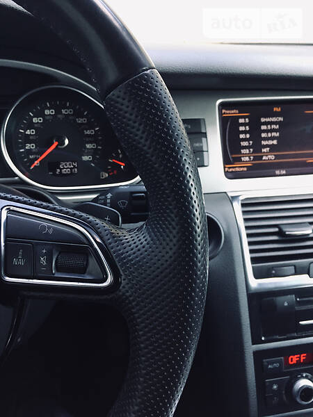 Позашляховик / Кросовер Audi Q7 2013 в Рівному