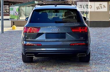 Внедорожник / Кроссовер Audi Q7 2017 в Одессе