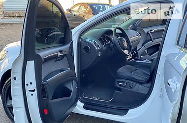 Внедорожник / Кроссовер Audi Q7 2010 в 