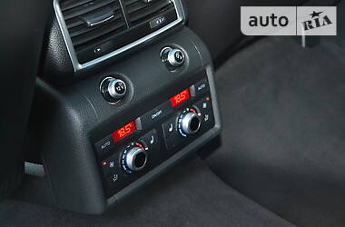Позашляховик / Кросовер Audi Q7 2013 в 