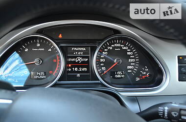 Позашляховик / Кросовер Audi Q7 2013 в 