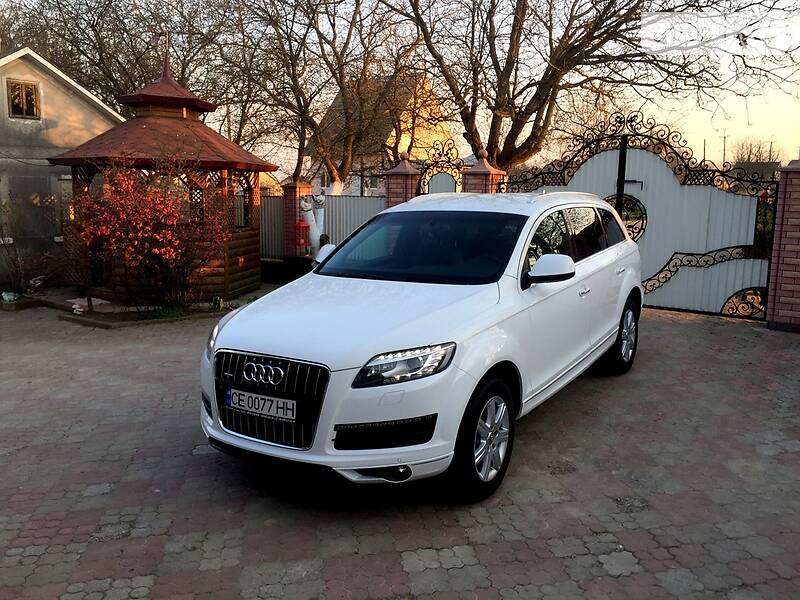 Внедорожник / Кроссовер Audi Q7 2010 в Черновцах