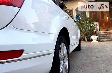 Позашляховик / Кросовер Audi Q7 2010 в 