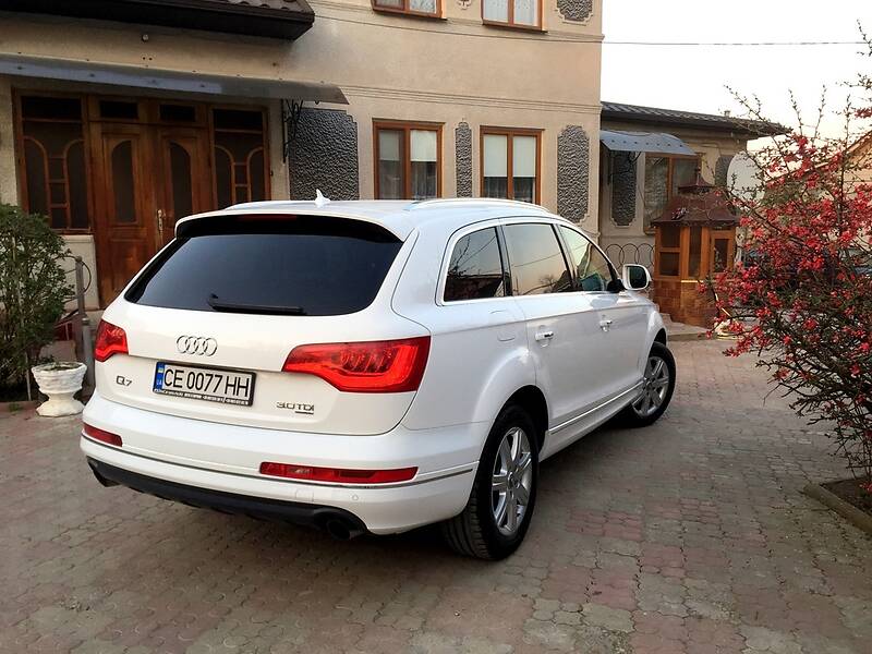 Внедорожник / Кроссовер Audi Q7 2010 в Черновцах
