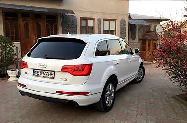 Позашляховик / Кросовер Audi Q7 2010 в 