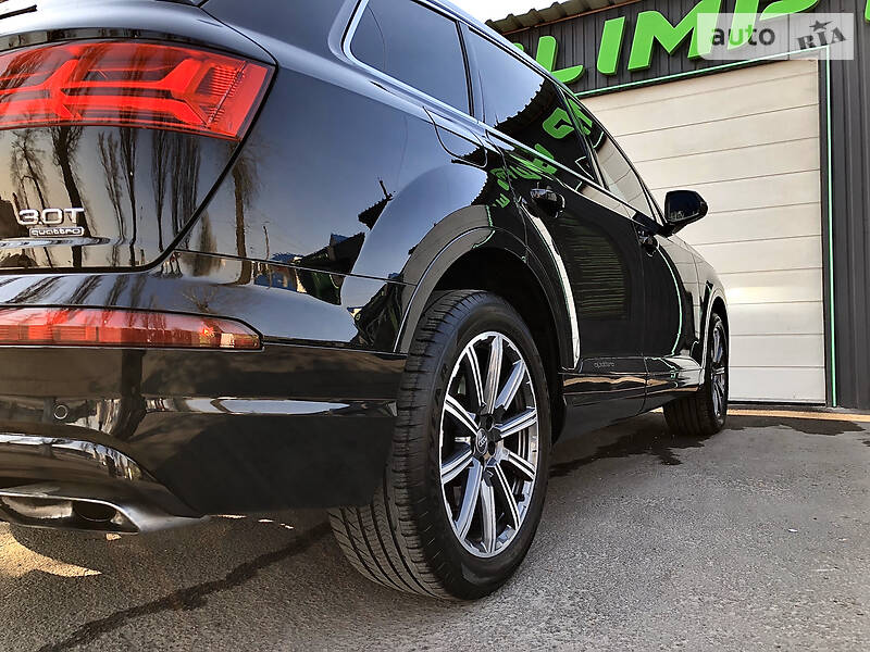 Позашляховик / Кросовер Audi Q7 2018 в Києві