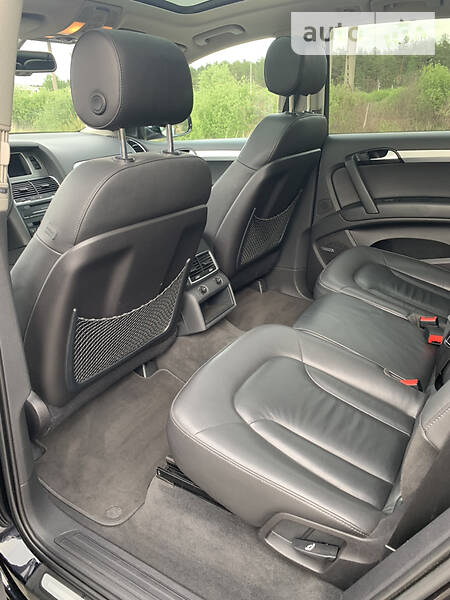 Позашляховик / Кросовер Audi Q7 2009 в Києві