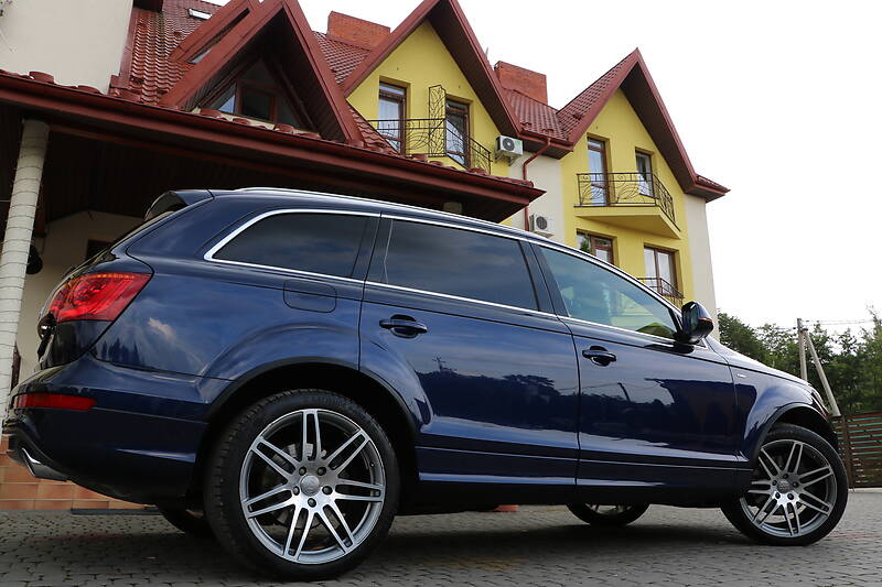Позашляховик / Кросовер Audi Q7 2011 в Трускавці
