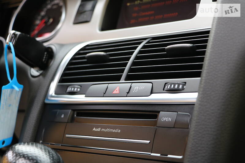Позашляховик / Кросовер Audi Q7 2011 в Трускавці