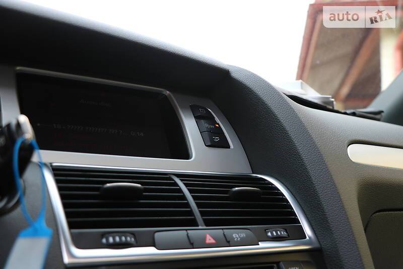 Позашляховик / Кросовер Audi Q7 2011 в Трускавці