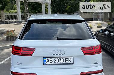 Позашляховик / Кросовер Audi Q7 2016 в Вінниці