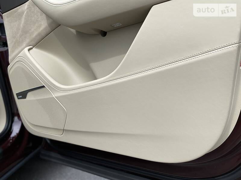 Позашляховик / Кросовер Audi Q7 2017 в Києві