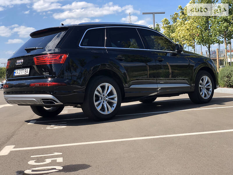 Внедорожник / Кроссовер Audi Q7 2016 в Киеве