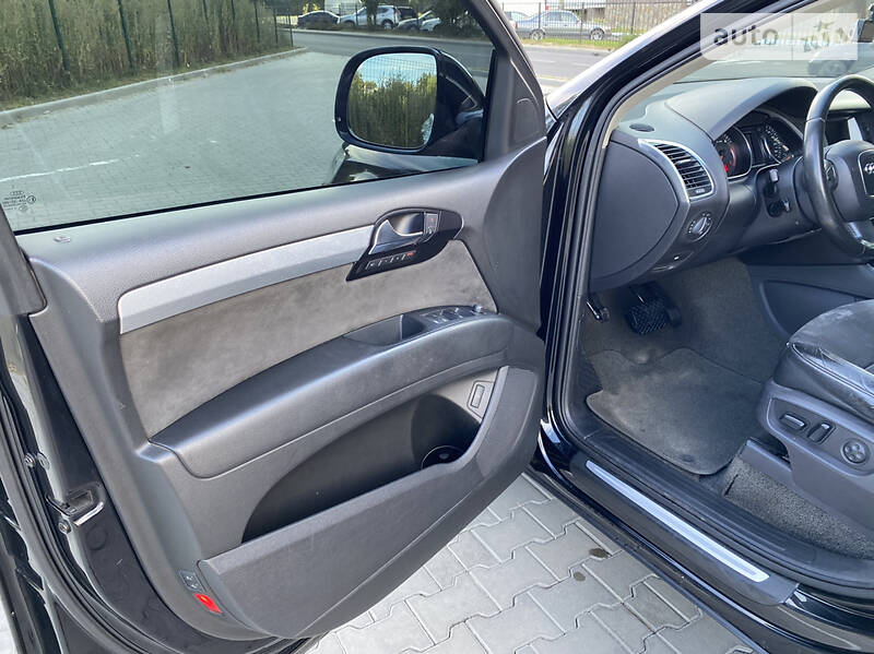 Позашляховик / Кросовер Audi Q7 2009 в Луцьку