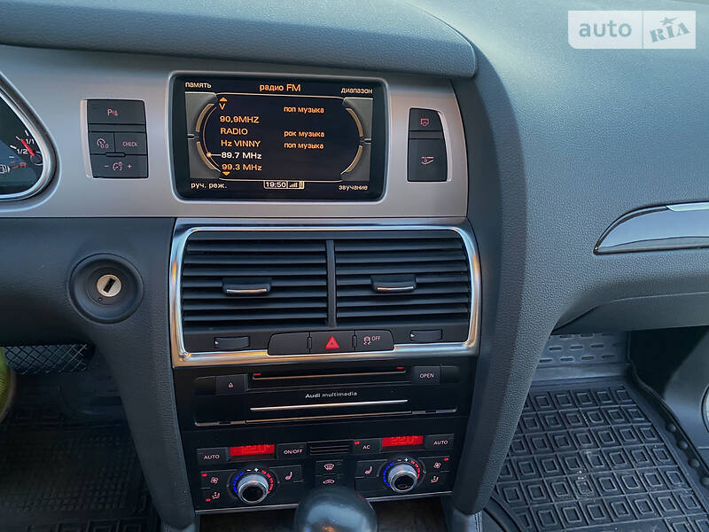 Позашляховик / Кросовер Audi Q7 2010 в Вінниці