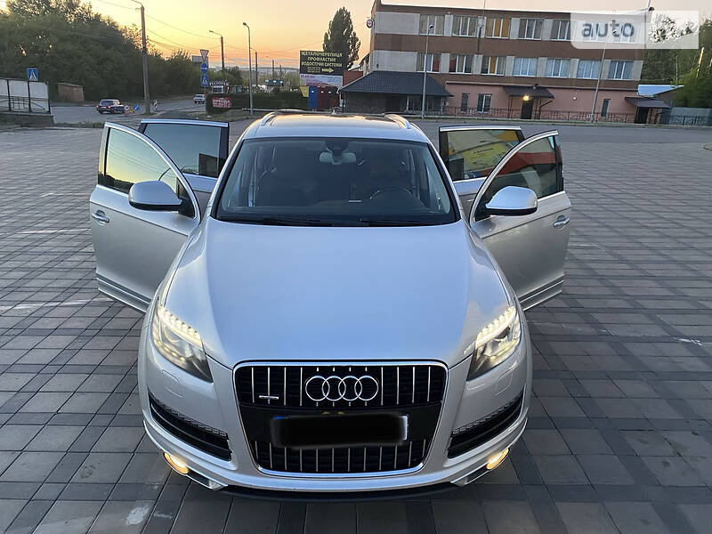 Позашляховик / Кросовер Audi Q7 2010 в Вінниці