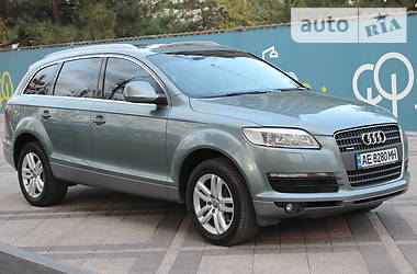 Внедорожник / Кроссовер Audi Q7 2007 в Днепре