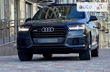 Внедорожник / Кроссовер Audi Q7 2017 в Одессе