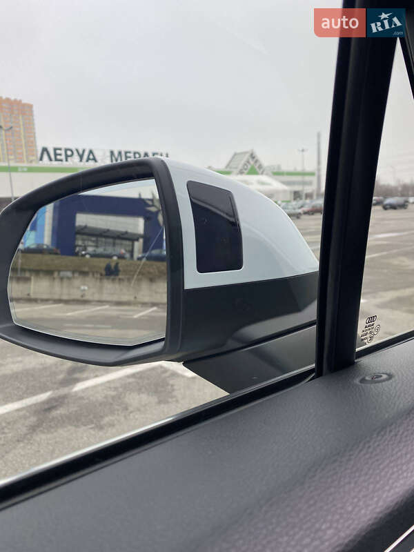 Внедорожник / Кроссовер Audi Q7 2017 в Киеве фото 25 Внедорожник / Кроссовер Audi Q7 2017 в Киеве