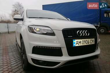 Внедорожник / Кроссовер Audi Q7 2015 в Звягеле