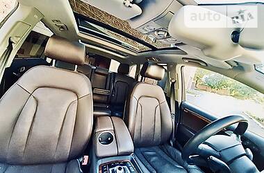 Позашляховик / Кросовер Audi Q7 2015 в 