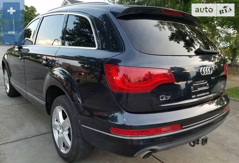 Позашляховик / Кросовер Audi Q7 2012 в Чернівцях