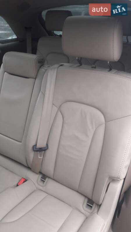 Внедорожник / Кроссовер Audi Q7 2007 в Болехове