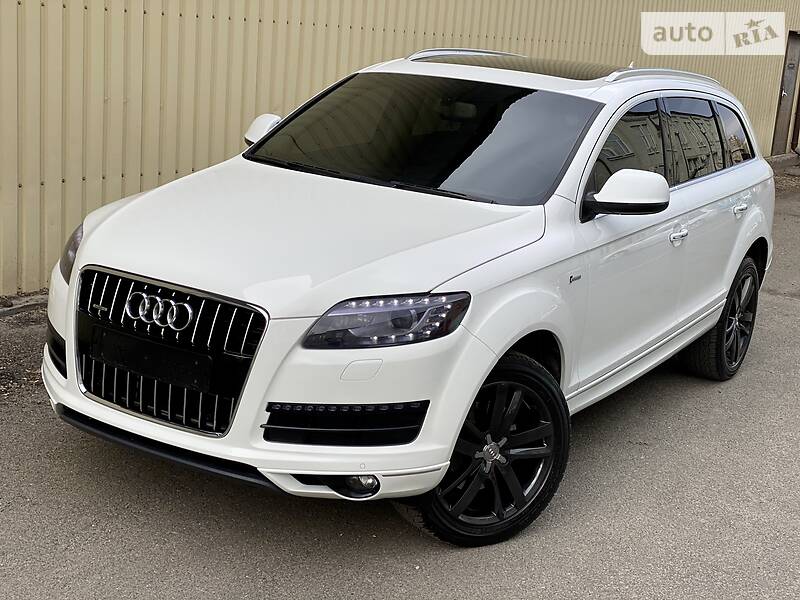 Позашляховик / Кросовер Audi Q7 2013 в Києві