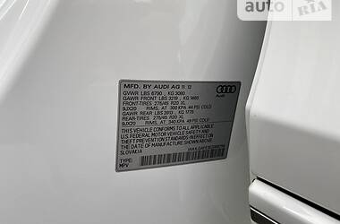 Позашляховик / Кросовер Audi Q7 2013 в 