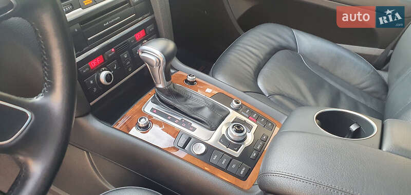 Позашляховик / Кросовер Audi Q7 2015 в Тернополі