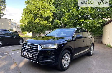 Позашляховик / Кросовер Audi Q7 2016 в Києві