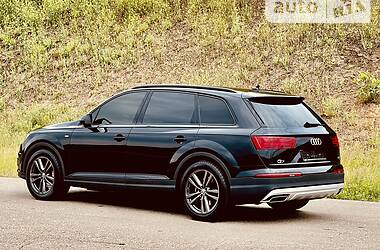 Позашляховик / Кросовер Audi Q7 2018 в Одесі