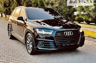 Позашляховик / Кросовер Audi Q7 2017 в Одесі