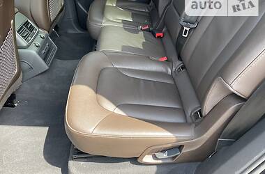 Внедорожник / Кроссовер Audi Q7 2013 в 