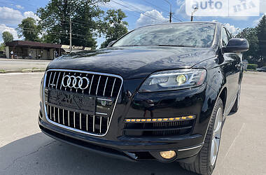 Внедорожник / Кроссовер Audi Q7 2013 в 