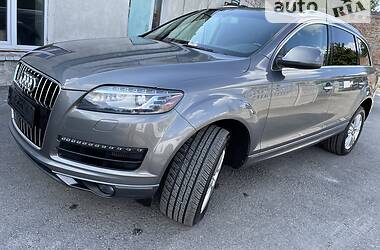 Внедорожник / Кроссовер Audi Q7 2011 в 