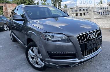 Внедорожник / Кроссовер Audi Q7 2011 в 