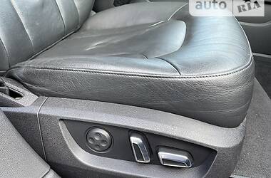 Внедорожник / Кроссовер Audi Q7 2011 в 