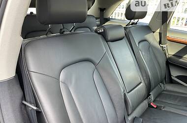 Внедорожник / Кроссовер Audi Q7 2011 в 