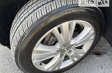 Внедорожник / Кроссовер Audi Q7 2011 в 