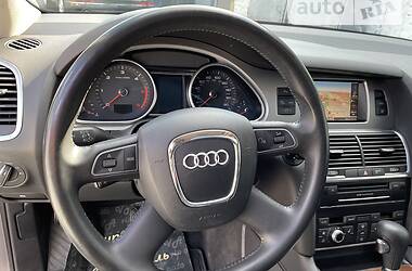 Внедорожник / Кроссовер Audi Q7 2011 в 