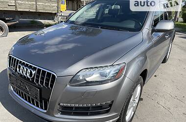 Внедорожник / Кроссовер Audi Q7 2011 в 