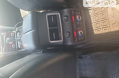Позашляховик / Кросовер Audi Q7 2007 в 