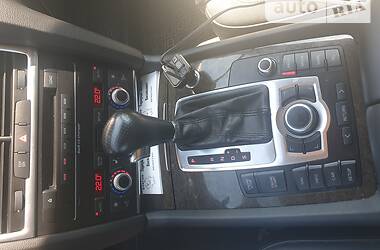 Позашляховик / Кросовер Audi Q7 2007 в 