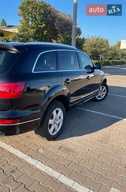 Внедорожник / Кроссовер Audi Q7 2012 в 