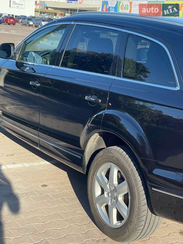 Позашляховик / Кросовер Audi Q7 2012 в Житомирі