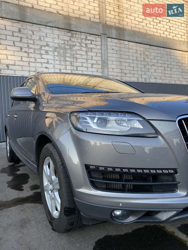 Внедорожник / Кроссовер Audi Q7 2012 в Днепре
