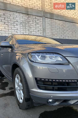 Внедорожник / Кроссовер Audi Q7 2012 в Днепре