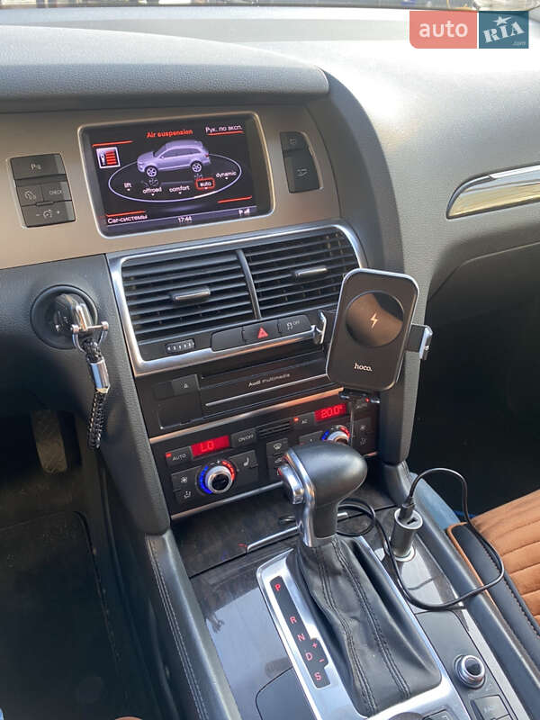 Внедорожник / Кроссовер Audi Q7 2012 в Днепре